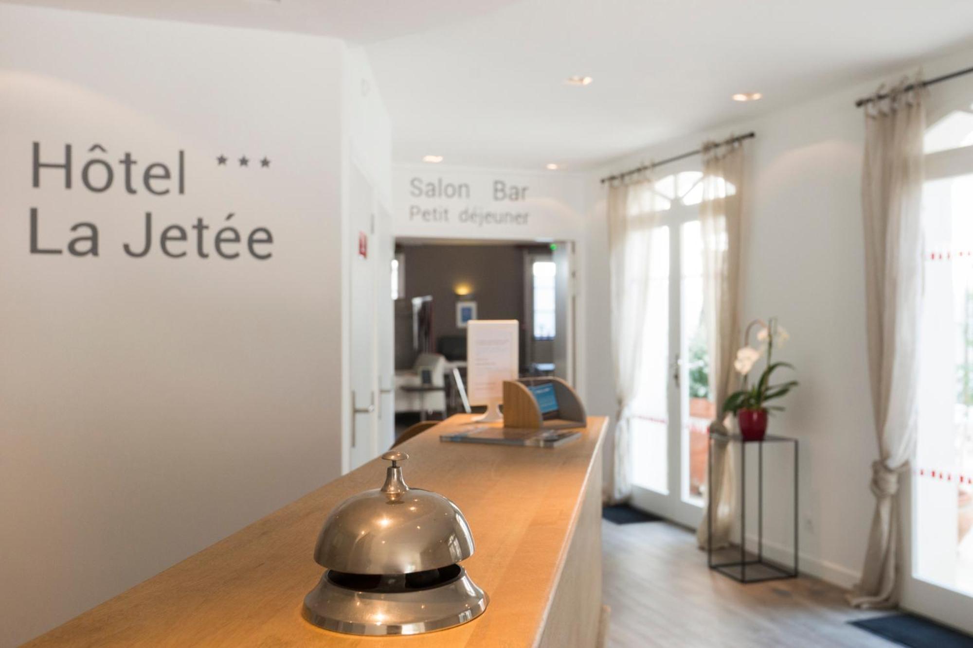 Hotel La Jetee Saint-Martin-de-Re Exterior photo
